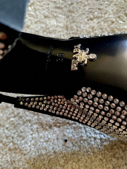 Prada сандали с камъни