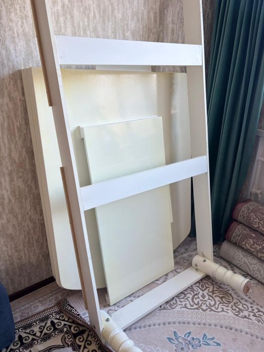 СРОЧНО Продается стол и 12 стулья