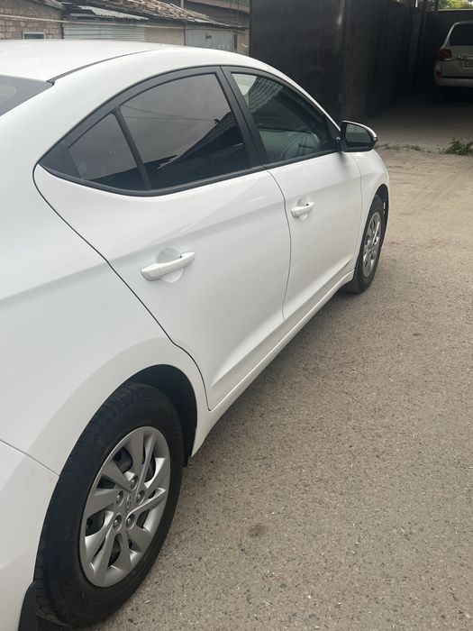 Hyundai Elantra 2020