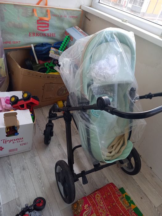 Продам коляску в