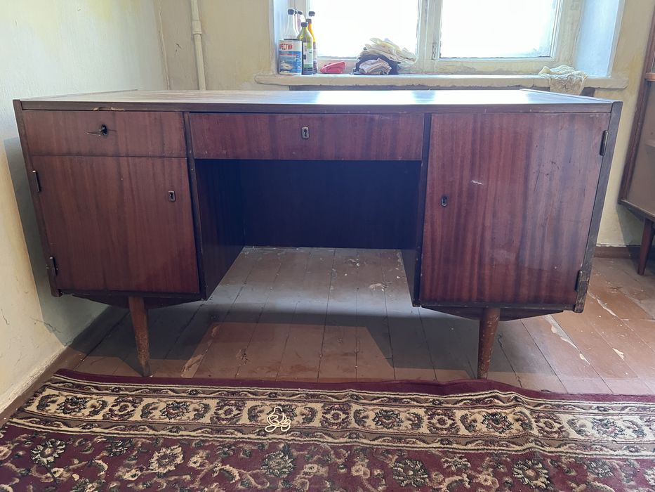 Стол письменный раритетный