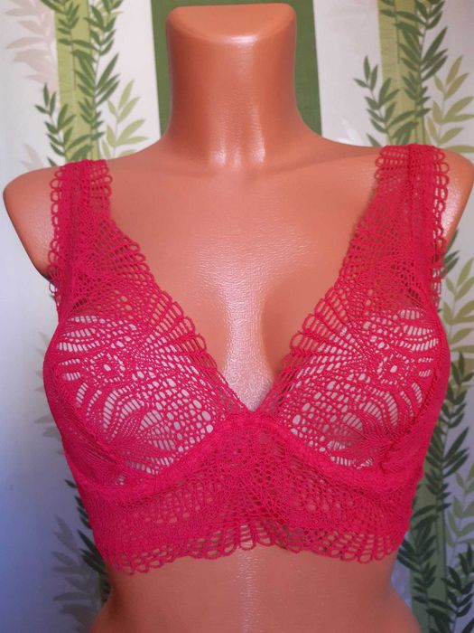 Sutien fuxia din dantelă cu burete,mărimea 75C, Intimissimi