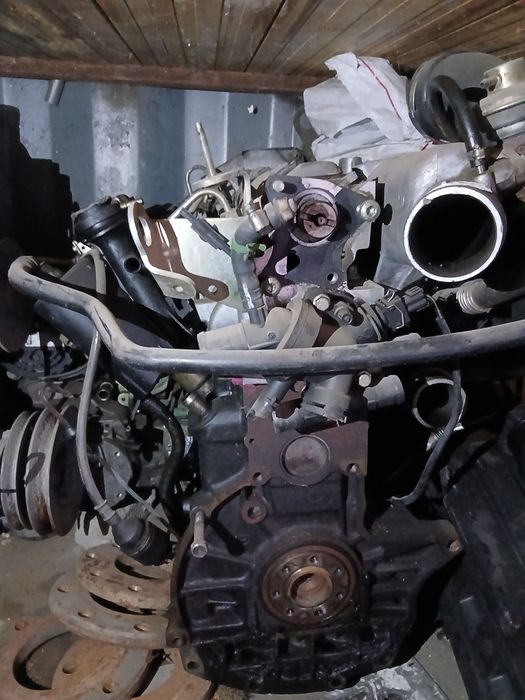 Двигатель Mitsubishi Carisma