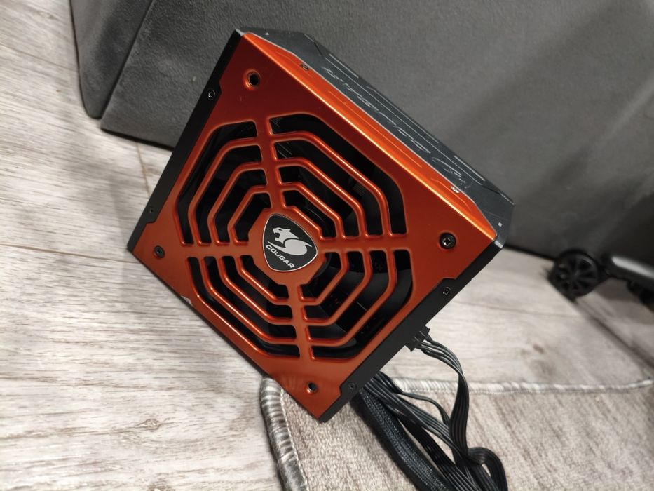 Блок питания коугар bxm700