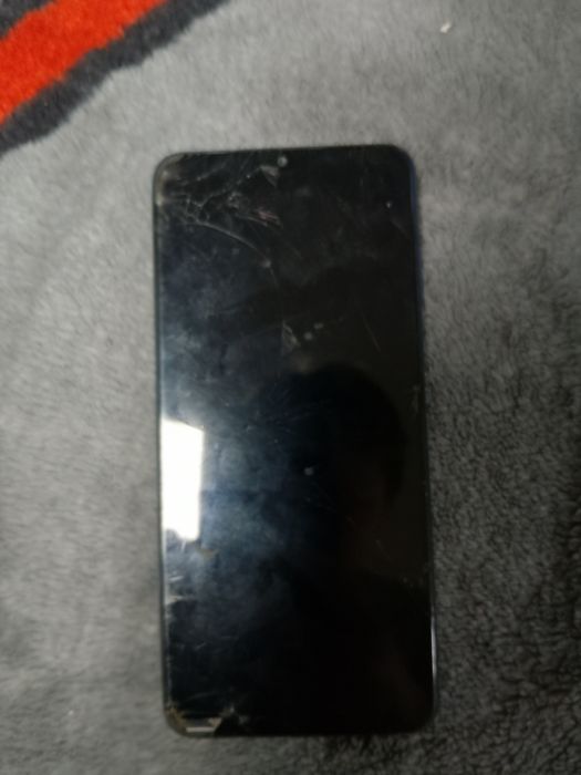 Продам телефон б/у