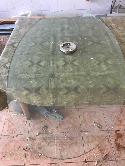 Blaturi ovale de sticla securizata pentru mese