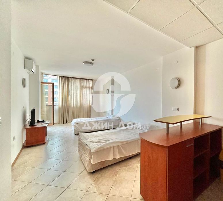 Продава се Двустаен апартамент в к.к. Слънчев бряг - 71 кв.м за 1000 €/кв.м - Снимка #1