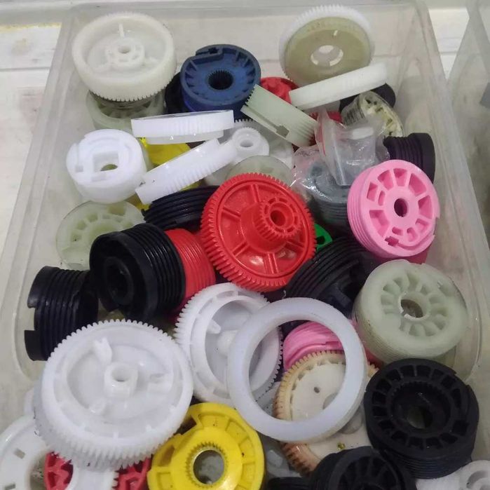 Ремонт стеклоподъёмников,люков.