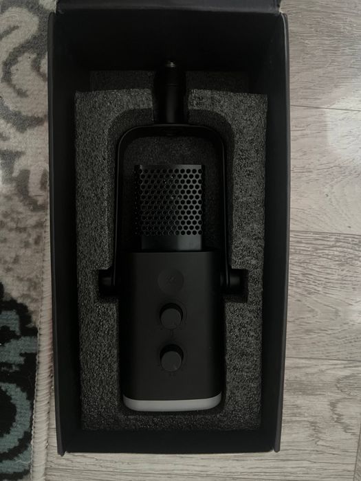 Микрофон Fifine AmpliGame AM8