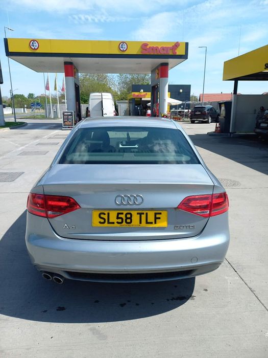 Vând Audi a4 b8 volan pe dreapta