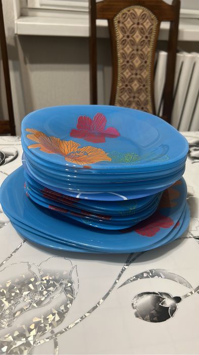 Продам тарелки, пиалы