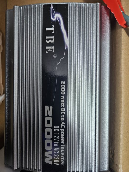 Продам инвертор 12/220 В