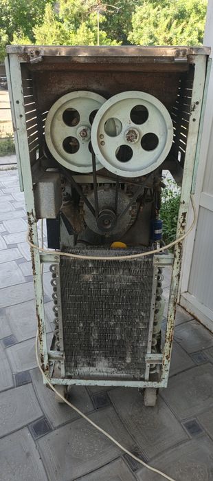 Frezer sotiladi, 380 v