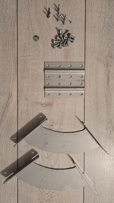 Vand birou (4 bucati disponibile)