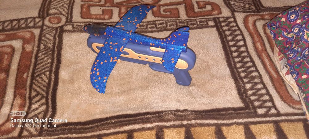 Òģil bolalar uchun samalyotli pistalet