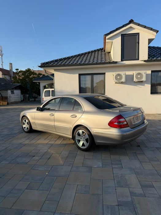 Mercedes-Benz E-Class W211 - An 2004 - 2.2 CDI - Cutie Automată - Climă * Încălzire Scaune