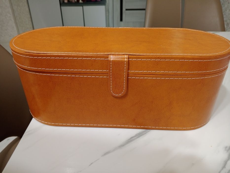 Фен для укладки волос. В хорошем состоянии.