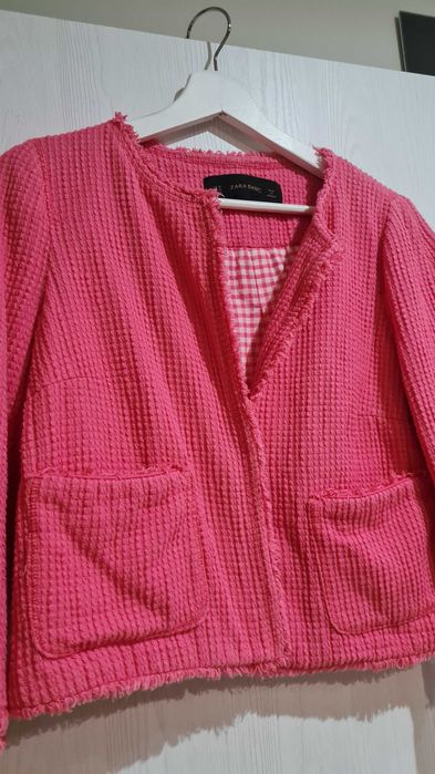 Късо палтенце на Zara