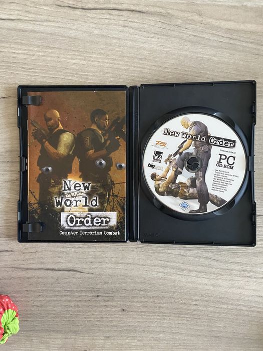New Worl Order Deluxe Edition PC cd-rom игра