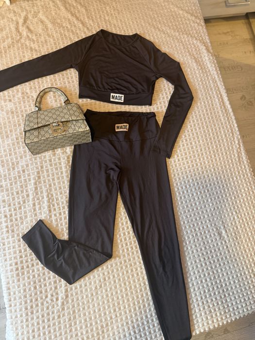 Дамски сет клин и блуза