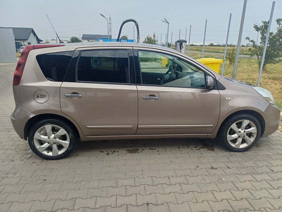 Nissan note 2011