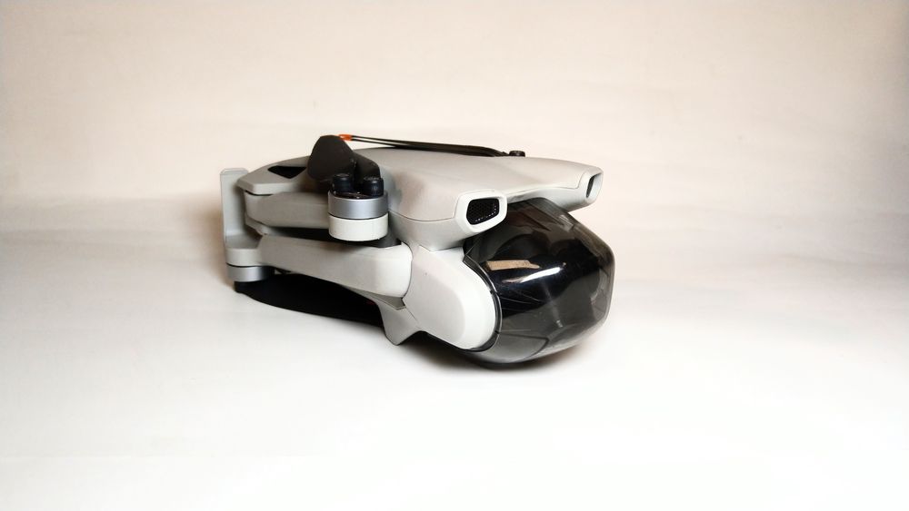 DJI Mini 3 квадрокоптер