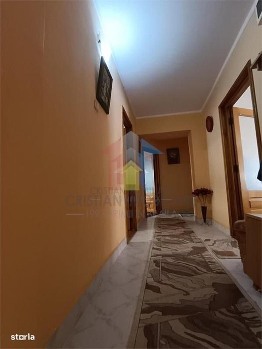 SPATIOS! 91 mp! Ap 4 camere, decomnadat, parter, zona Buzaului — fotografia 3