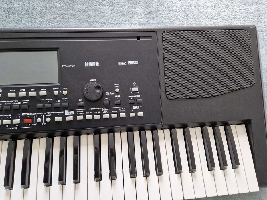 Korg PA300 – stare ca nouă + husă protecție
