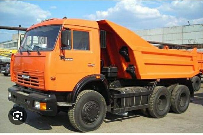 Погрузчик Камаз.