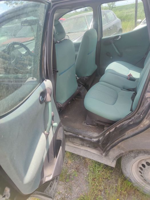 Мерцедес А 160 на части