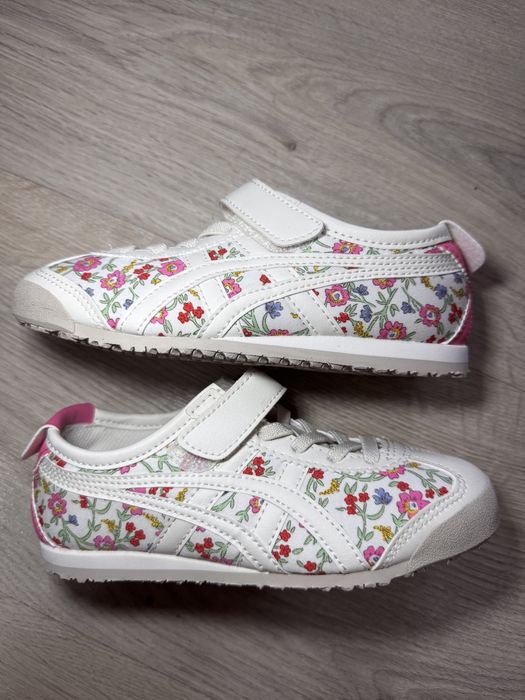 Adidasi onitsuka tiger