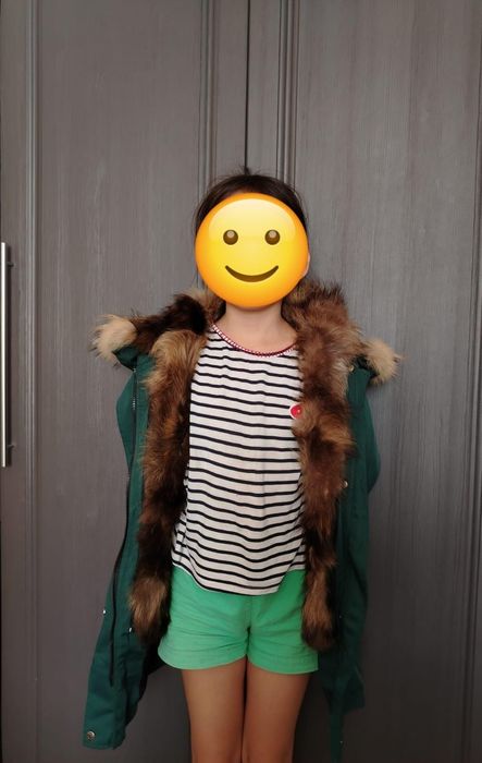 Продам парку для девочки