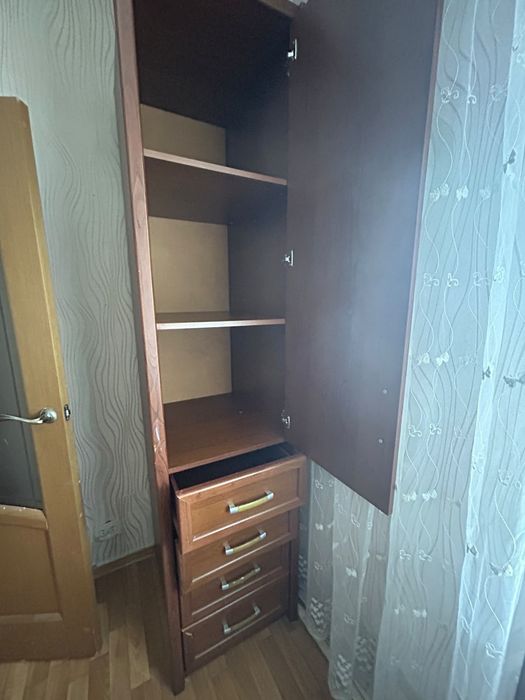 Продам  шифоньер