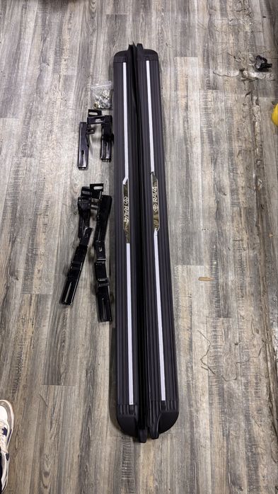 Парог Подношка RAV 4