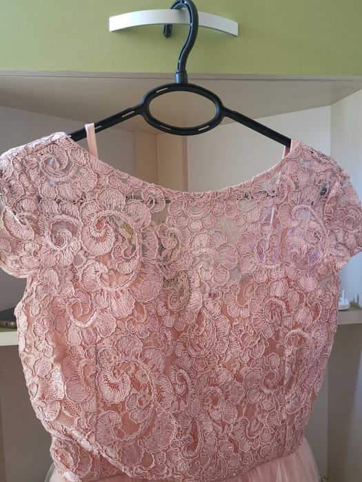 Rochie de nunta roz, cu tull și dantela