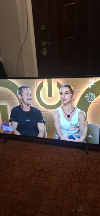 TV LED  Hesense UHD 123CM