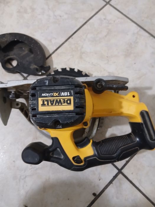 Circular dewalt 18v