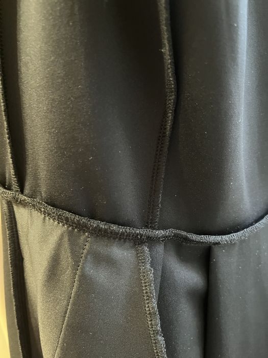 Продам платье шикарное черное