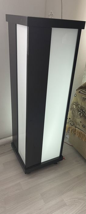 Светильник продам