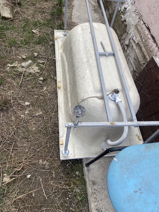 Продам ванну акриловую