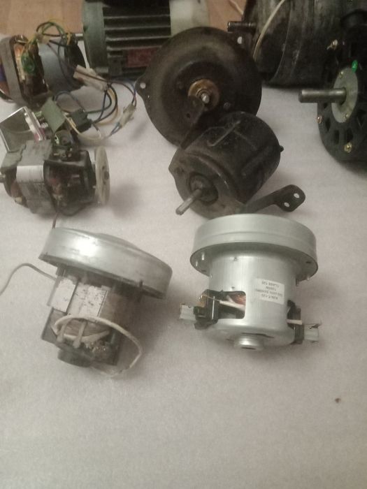 Моторы разные.продам.