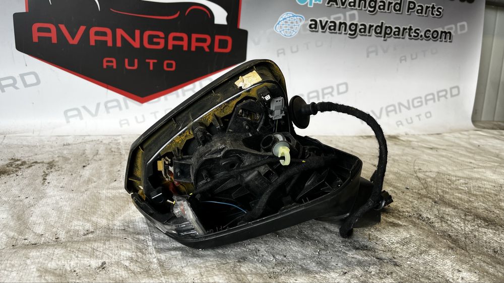 Audi Q2 81A ляво огледало