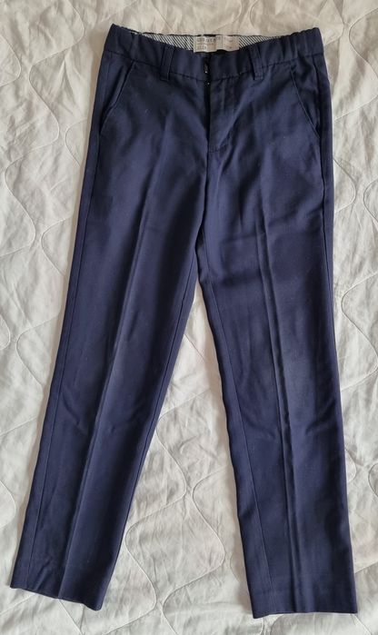 Срочно! Продам школьная форма на мальчика