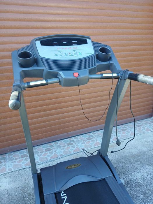 Bandă de alergare FINNLO TECHNUM III