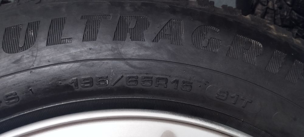 Продам Колеса , диски BMW + резинак Goodyear