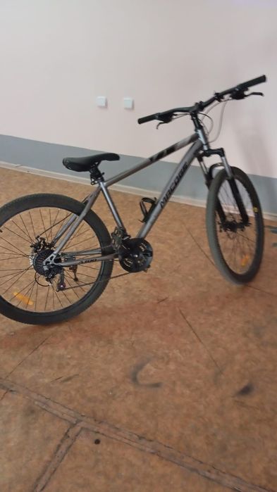 Велосипед MACOGE Пользовался 2 недели, Падал 2 раза,