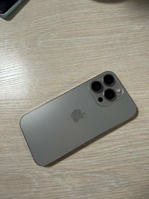 iPhone 16 pro 128gb