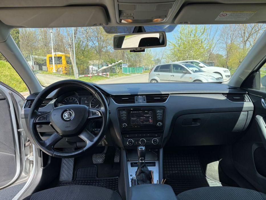 Skoda Octavia 1.6TDI DSG•Navi