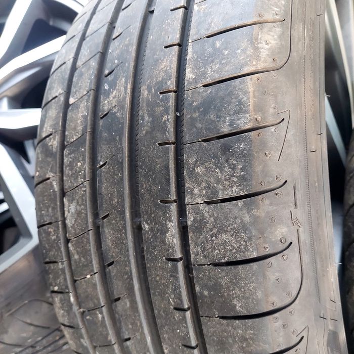 Vand sau schimb jante audi r19