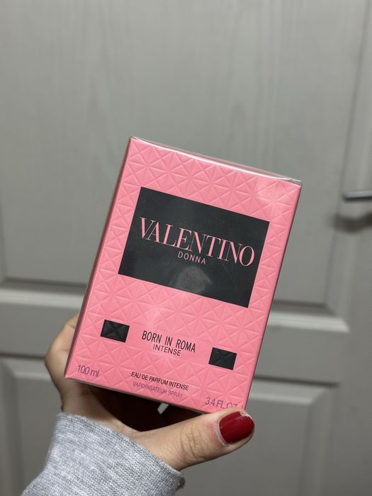 valentino born in roma • Anunturi gratuite • OLX.ro